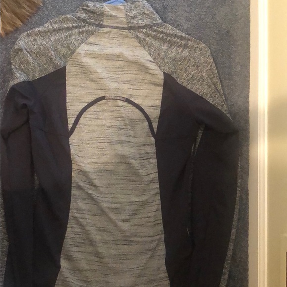 ATHLETA Navy blue half zip - Picture 4 of 4